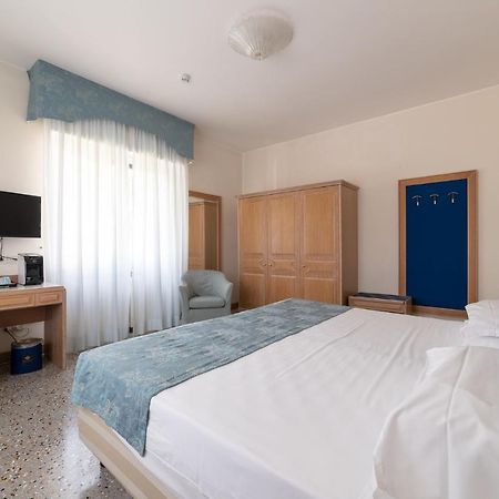 Hotel La Dependance By Casa Bianca Lido di Jesolo Exteriér fotografie