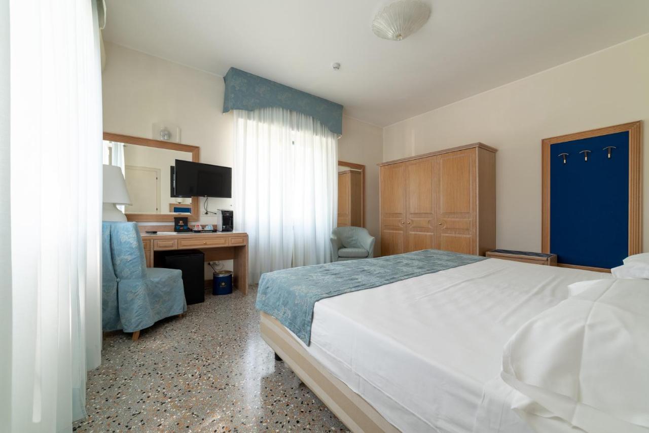 Hotel La Dependance By Casa Bianca Lido di Jesolo Exteriér fotografie